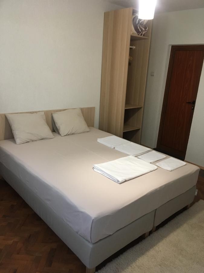 White Guest House 2 Karlovo Bagian luar foto